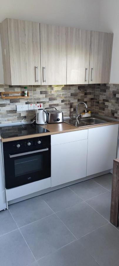 קיירניה Suluca Homes מראה חיצוני תמונה