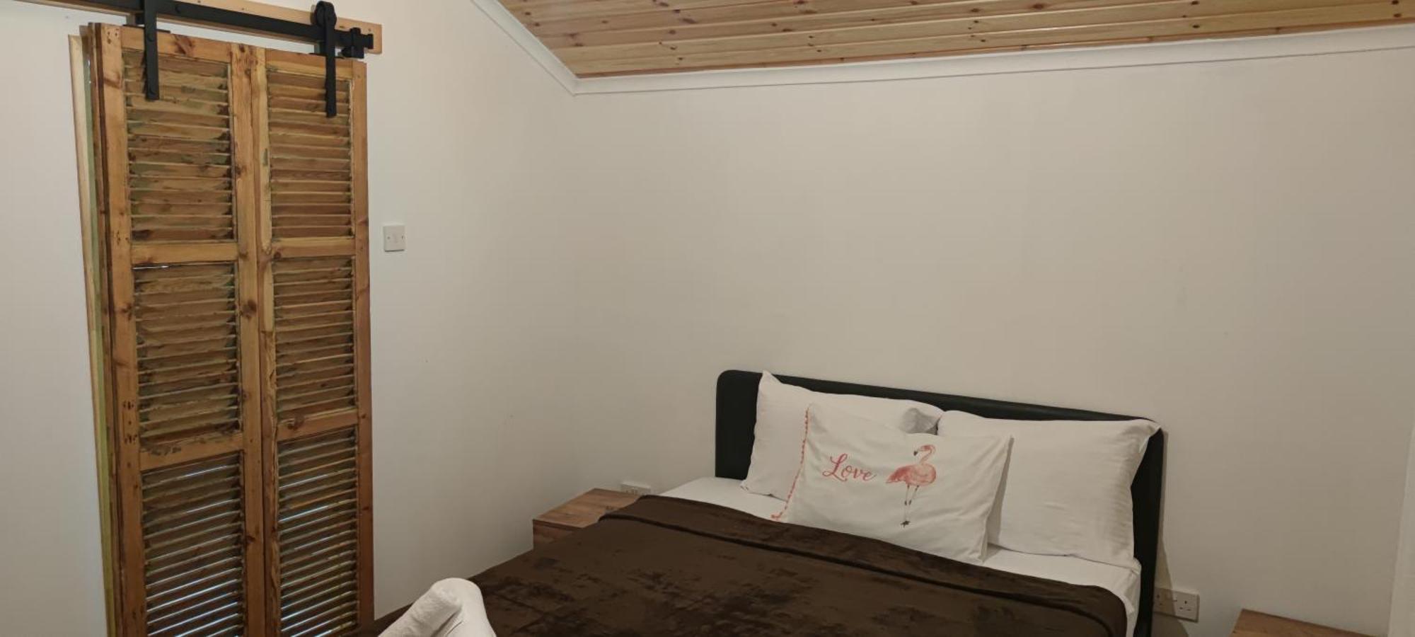 קיירניה Suluca Homes חדר תמונה