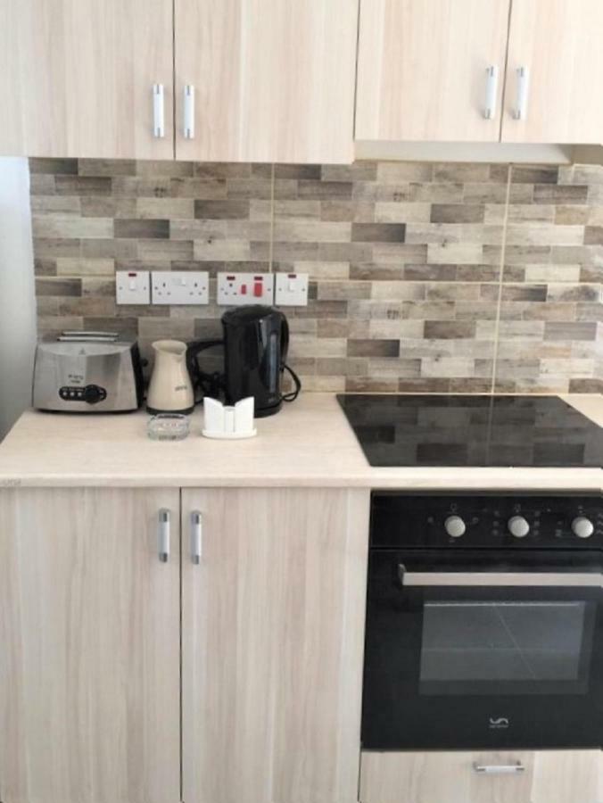 קיירניה Suluca Homes מראה חיצוני תמונה